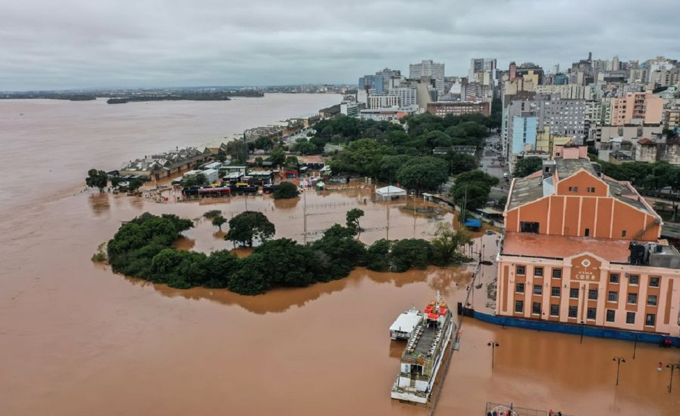Entidades de educação buscam soluções junto ao Governo Federal em meio à crise no RS